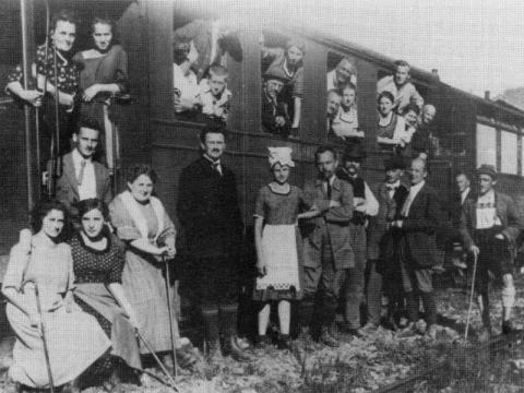 Wandergruppe 1921 bei der Abfahrt